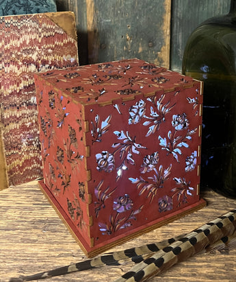 MA-RR Wood Luminary with Lights - Red Roses