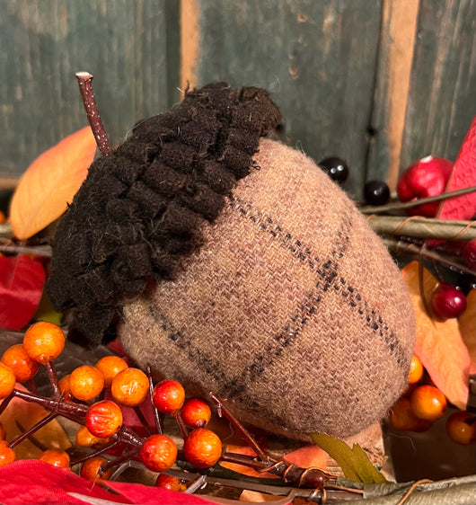 PB-98A Lg Wool Acorn with Brown Hand-hooked Cap