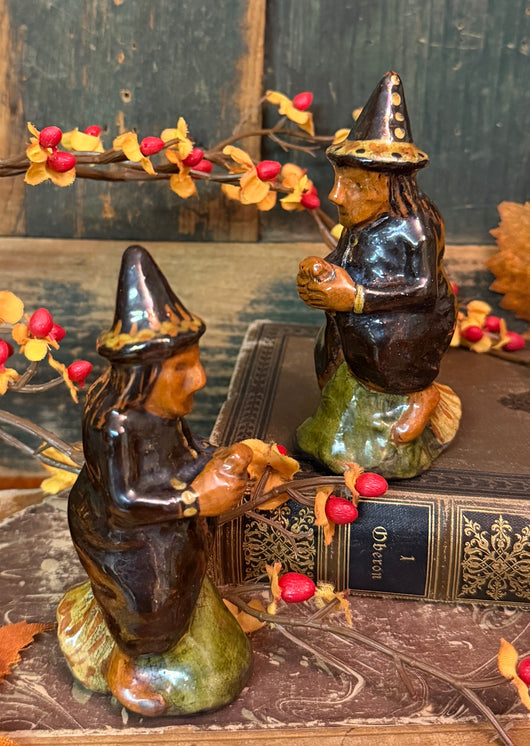 GMS-F128 Shooner Redware Small Witch