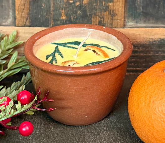 NV-C7 Soy Candle in Pottery Brown Custard Cup - Evergreen & Citrus