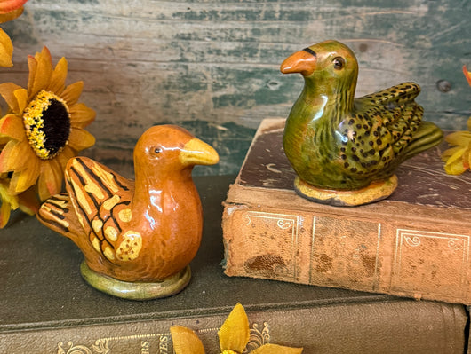 GMS-F112 Shooner Redware Small Bird Figurines