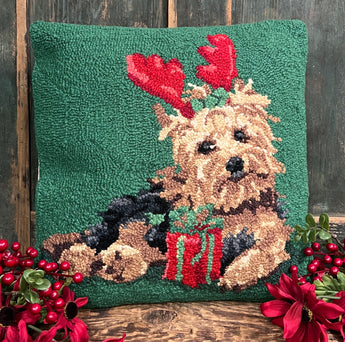 PH-126 Yorkshire Terrier Wool Hooked Pillow