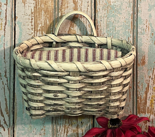 BG-B676 Ivory Small Wall Basket