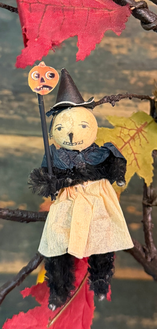 ERX-2684 Witch Pipe Cleaner Ornament