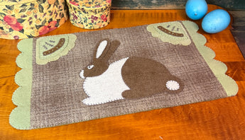 PB-649 Wool Bunny & Cabbage Mat