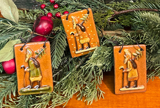 GMS-T136 Shooner Redware Santa with Cane Ornaments