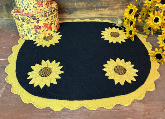 NV-1104 Sunflowers Appliqued Wool Mat