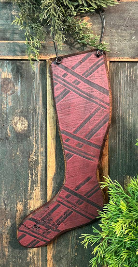 MA-24E Small Wood Combed Hanging Stocking