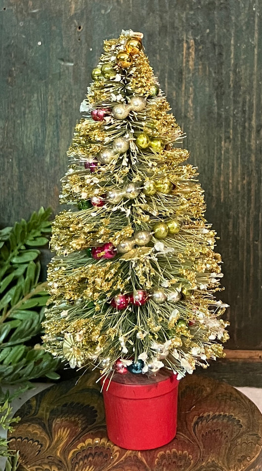ER-2443B Med Vintage Tree with Antique Ornaments