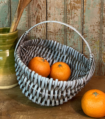 BG-B648 Lt Blue Egg Handled Basket