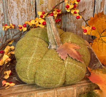 PB-709 Med Flat Wool Pumpkin - Green