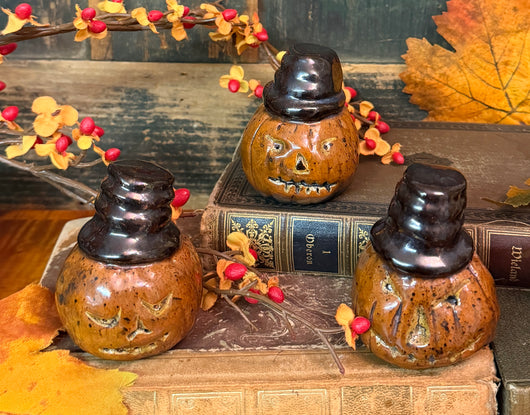 GMS-F131 Shooner Redware Jack-O with Top Hat