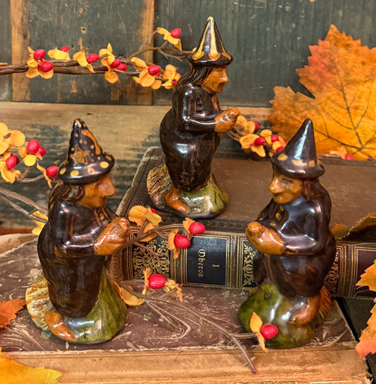 GMS-F127 Shooner Redware Small Witch