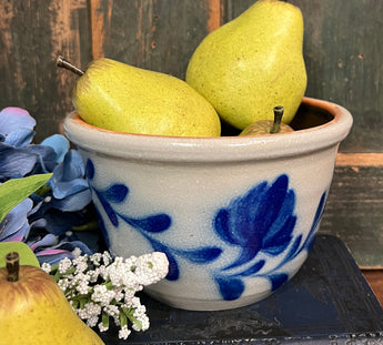 FF-08 Salmon Falls Small Bowl with Leaf Design