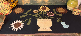 DD-281 Wool Flowers in Urn Runner