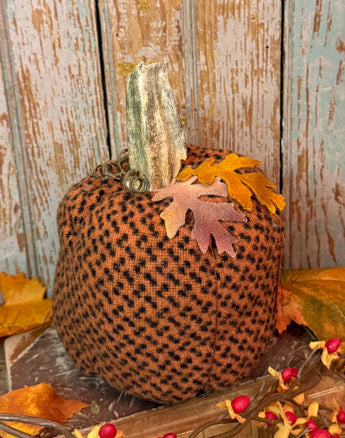 PB-715 Wool Pumpkin with Leaves