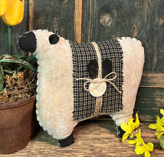 AFD-01C Felt Sheep with Heart & Tag