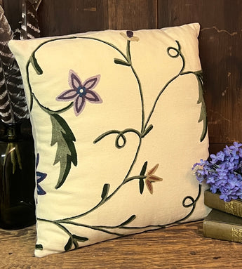CD-CP-E Crewel Pillow