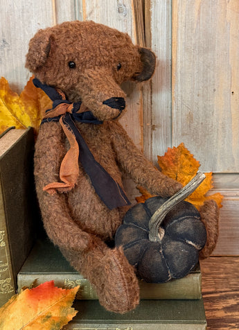 PPP-45 Med Brown Bear with Pumpkin