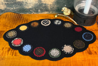 DD-277 Wool Scalloped Oval Penny Mat