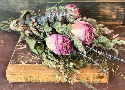 NET-SDB-A Small Dried Flower Bunch - Pink Roses