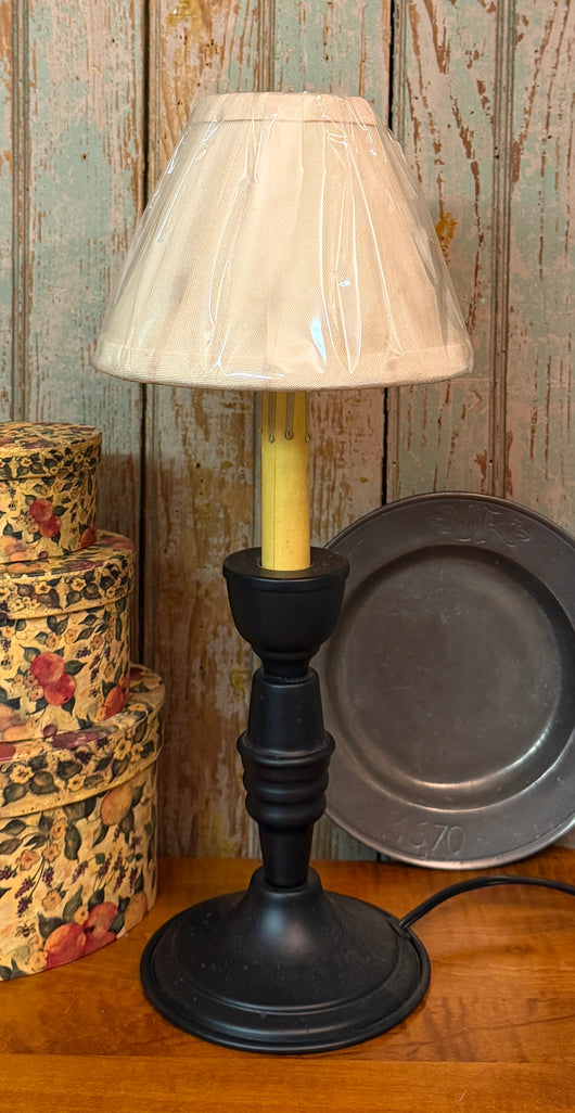 NV-1170 Metal Lamp with Shade