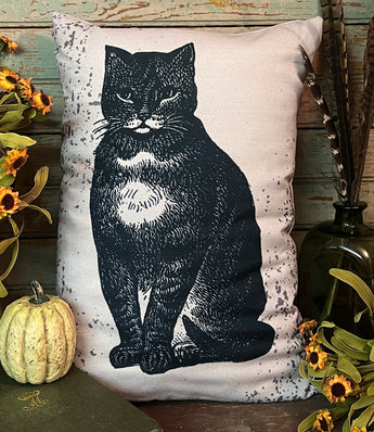 UP-10 Primitive Cat Pillow