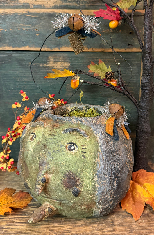TK-21 Krisnick Hand-made Large Witch Bucket