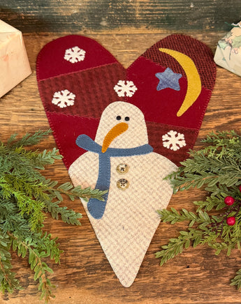 PB-753 Wool Heart Mat with Appliqued Snowman