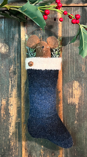 EC-24C Mouse in Wool Stocking - Navy