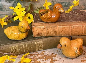 GMS-F97 Shooner Redware Chick Figurines