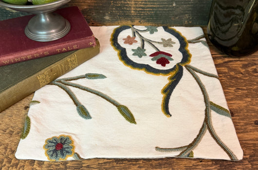 CD-CM-C11 Antique Crewel Candle Mat - Floral