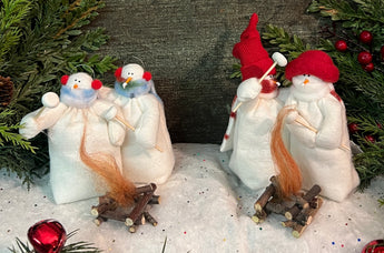 FA-2100 Med Fabric Snowfolk Couple Roasting Marshmallows with Fire