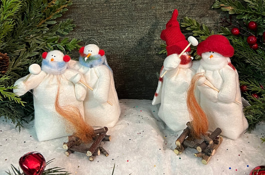 FA-2100 Med Fabric Snowfolk Couple Roasting Marshmallows with Fire