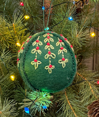 NG-227J Wool & Felt Merino Ornament - Green