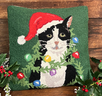 PH-133 Cat with Ornaments Wool Hooked Pillow