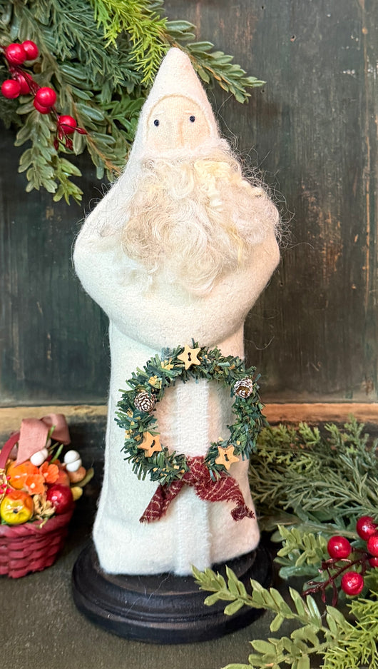 NG-243E Belsnickel in White Wool Coat with Wreath & Stars