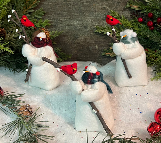 FA-1017 Med Fabric Snowfolk with Cardinal on Branch