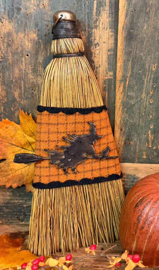 PB-717 Small Whisk Broom with Wool Band & Wax Flying Witch