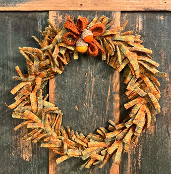 PB-186 Hand-made Small Wool Autumn Wreath with Acorns