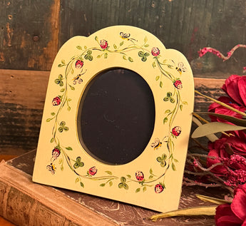 ER-2606 Hand-painted Bees & Clover Frame