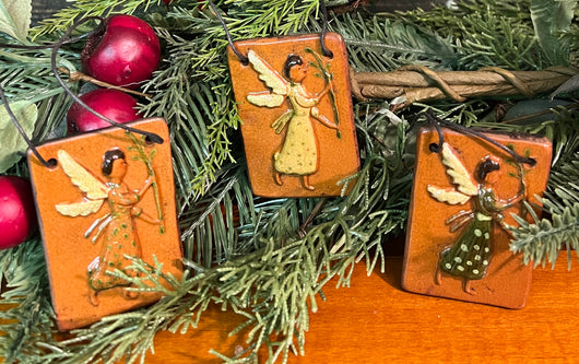 GMS-T137 Shooner Redware Angel with Branch Ornaments