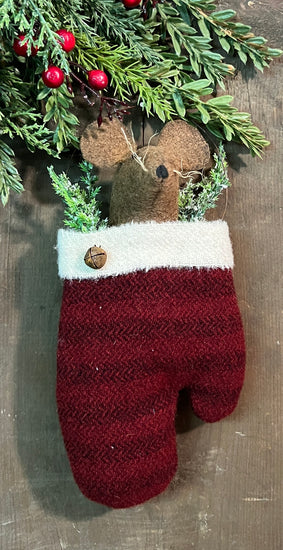 EC-25B Mouse in Wool Mitten - Red & Black Striped