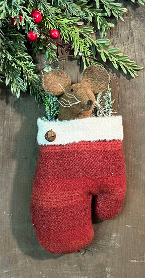 EC-25D Mouse in Wool Mitten - Red Striped