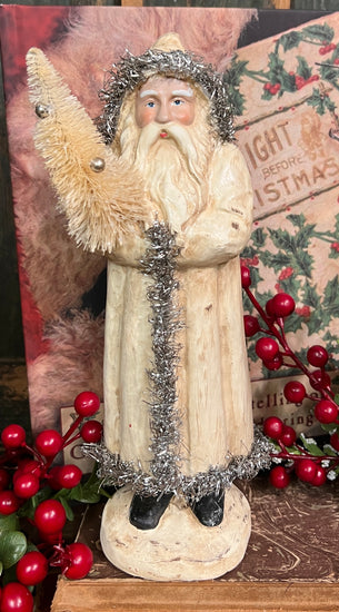 RA-118 10” Aged Off-White Belsnickle