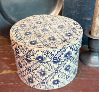 ER-2619A Aged Paper Covered Box