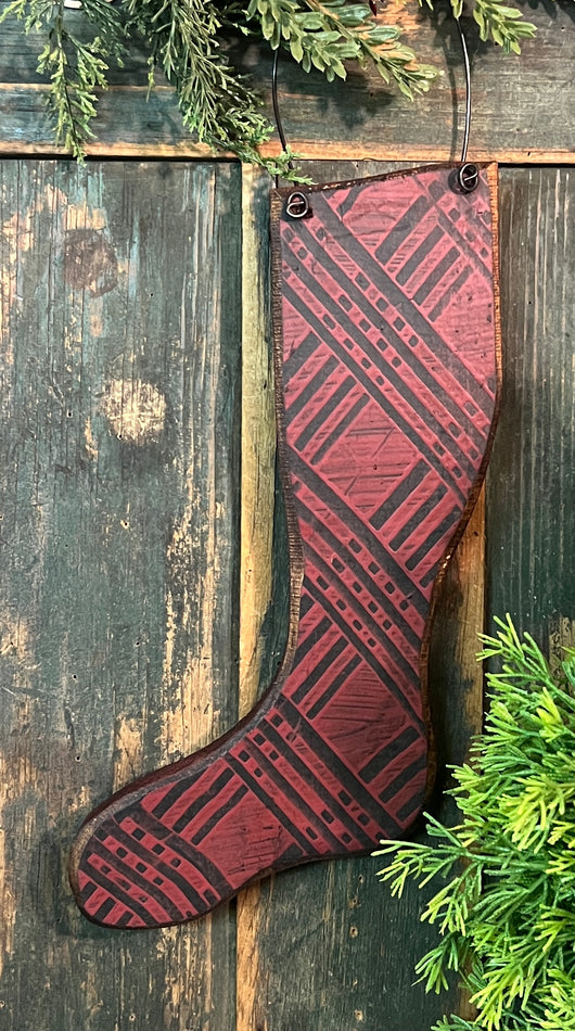 MA-24H Small Wood Combed Hanging Stocking