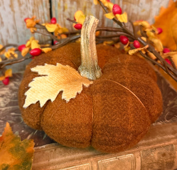 PB-707 Small Flat Wool Pumpkin - Dark Orange