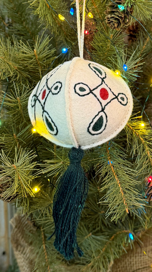 NG-227E Wool & Felt Merino Ornament - White