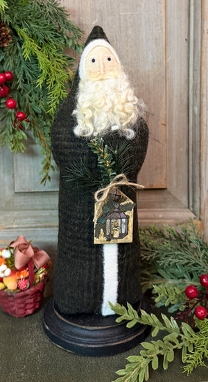 NG-241C Belsnickel in Green Wool Coat with Ornament
